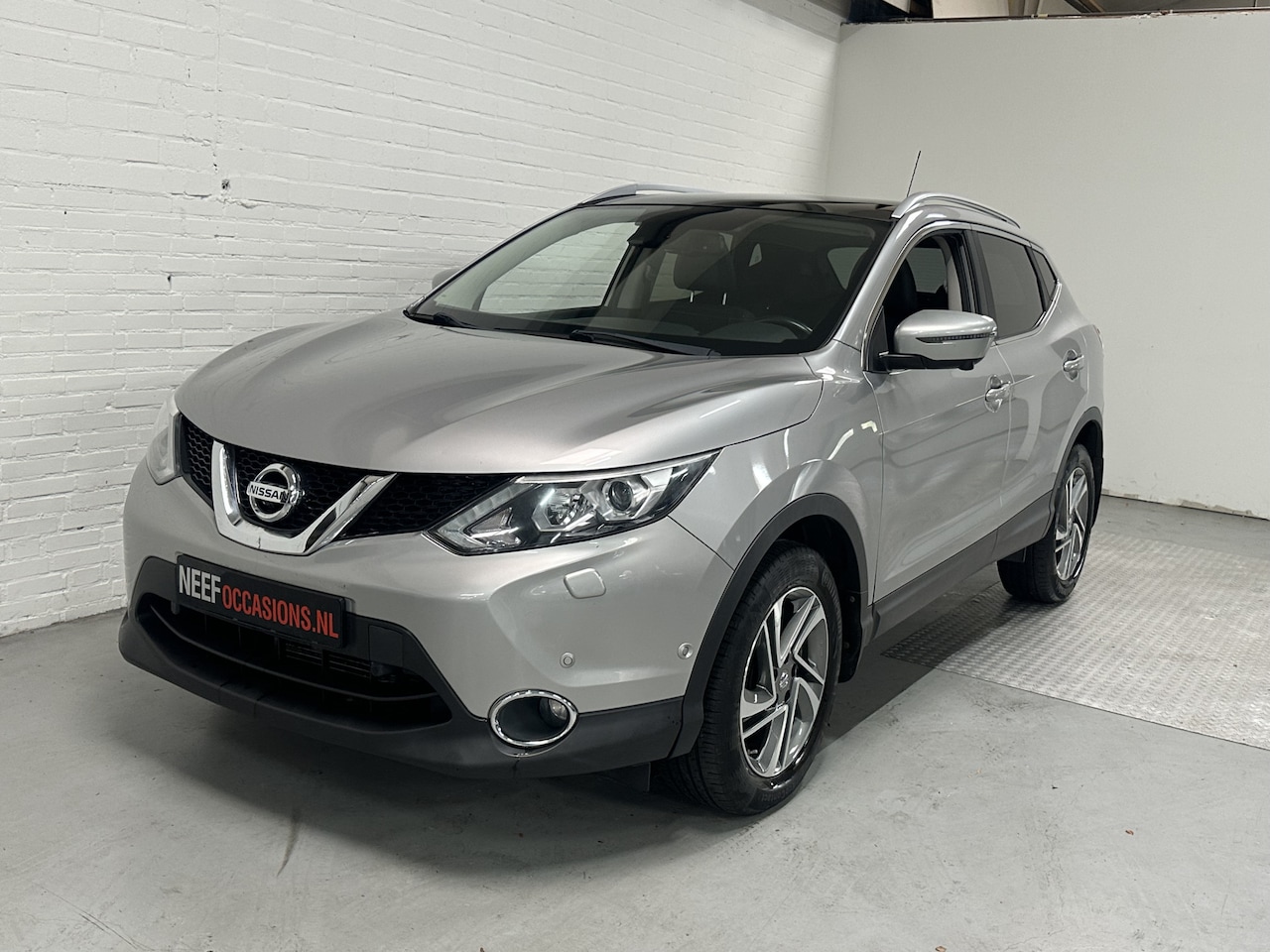 Nissan Qashqai - 1.2 Tekna CLIMA / CRUISE / 360 CAMERA / PANO - AutoWereld.nl