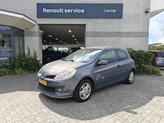 Renault Clio - 1.6-16V Privilège