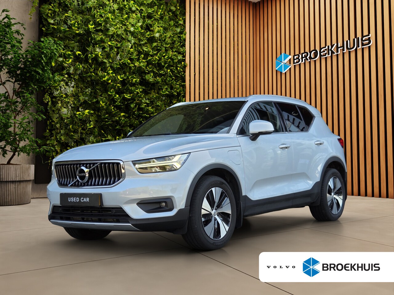Volvo XC40 - 1.5 T5 Recharge Inscription Expression | Dodehoekdetectie | Keyless | CarPlay | 18" Velgen - AutoWereld.nl