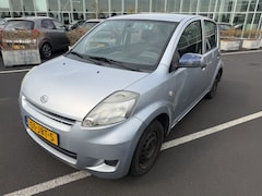 Daihatsu Sirion 2 - 1.0-12V Trend