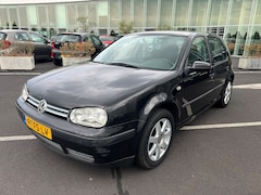 Volkswagen Golf - 2.0 Comfortline