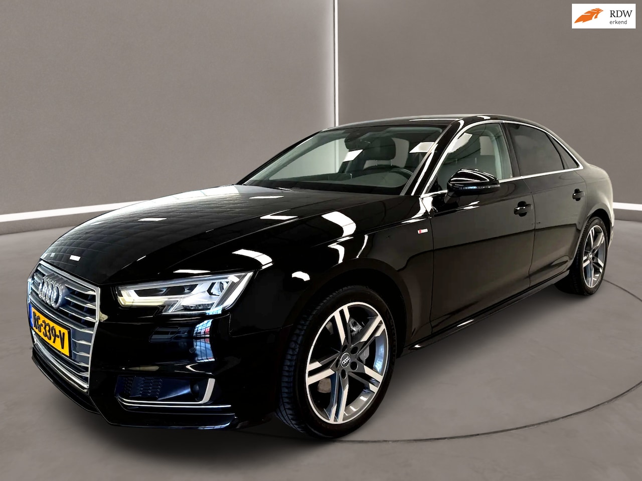 Audi A4 Limousine - 2.0 TDI quattro Sport S-Line 190 Pk Automaat Airco Navi Xenon EXPORT - AutoWereld.nl
