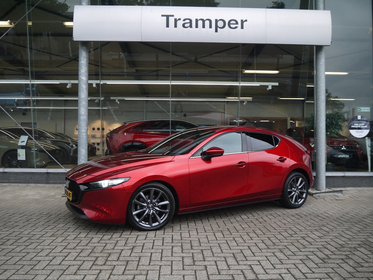 Mazda 3 - 2.0 e-SkyActiv-G M Hybrid 122 Luxury|Rijklaar|Trekhaak - AutoWereld.nl