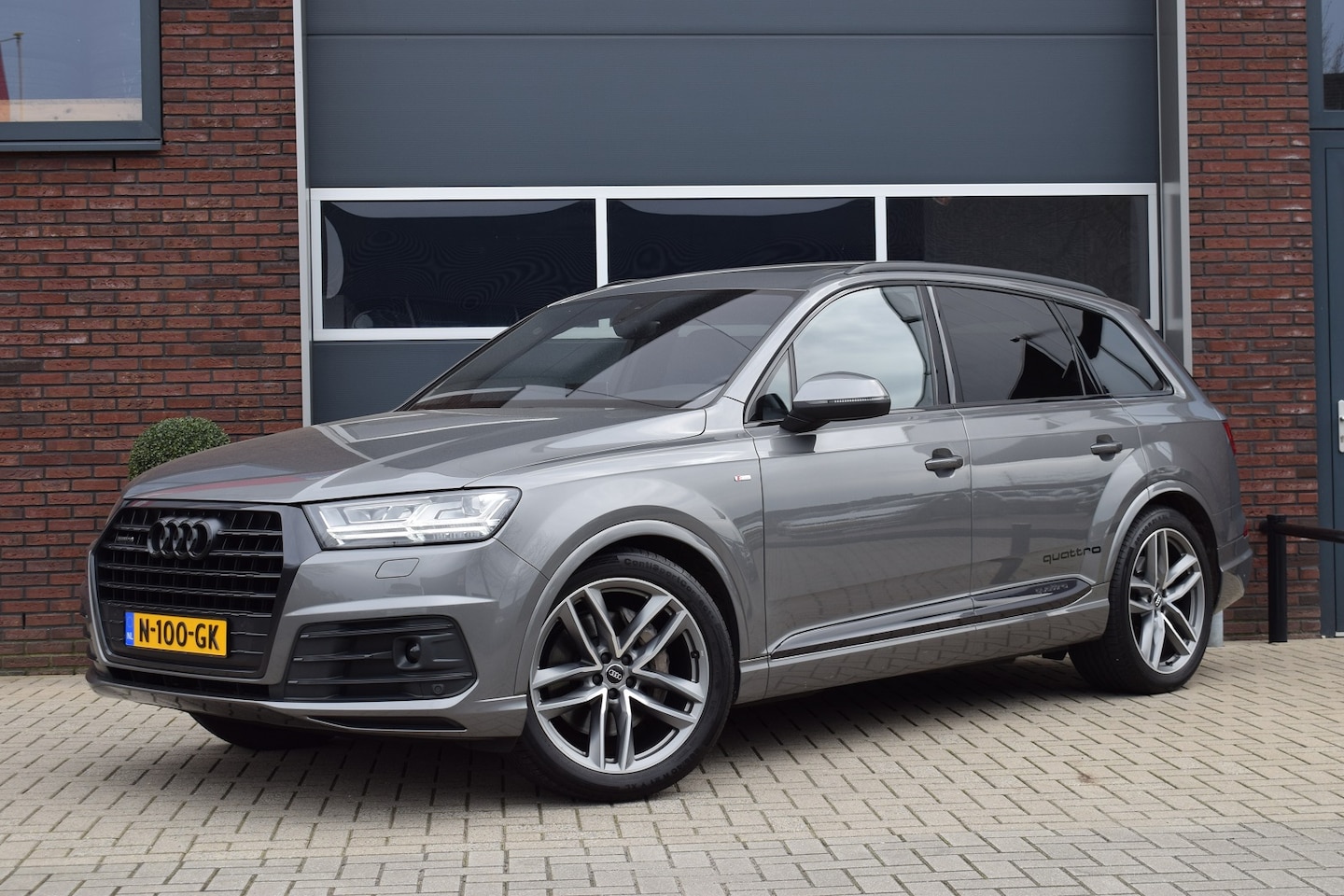 Audi Q7 - 3.0 TDI Quattro Pro Line+ 7-persoons | Luchtvering | Pano | Trekhaak - AutoWereld.nl