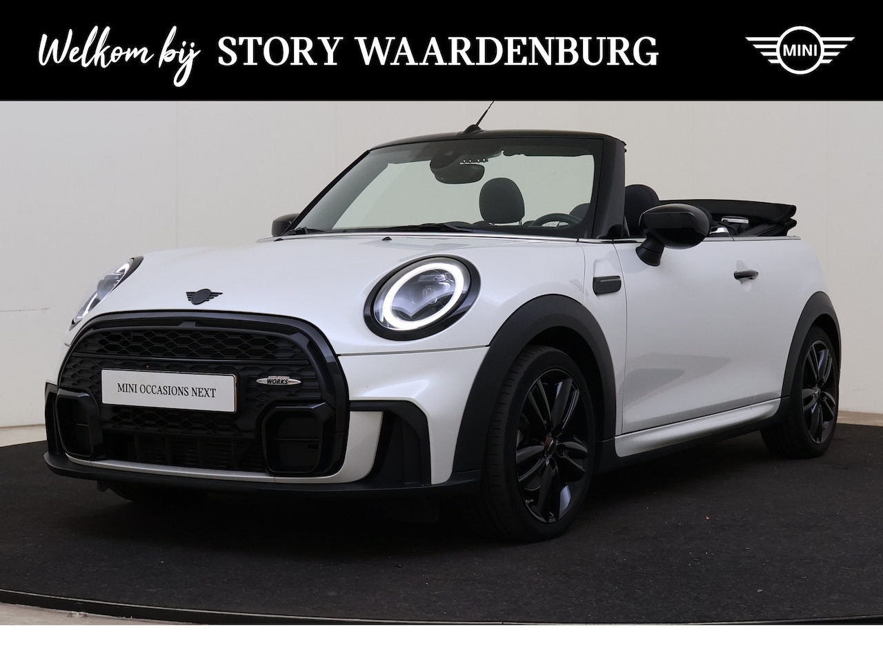 MINI Cabrio - Cooper JCW Automaat / Sportstoelen / Achteruitrijcamera / Comfort Access / LED / Stuurverw - AutoWereld.nl