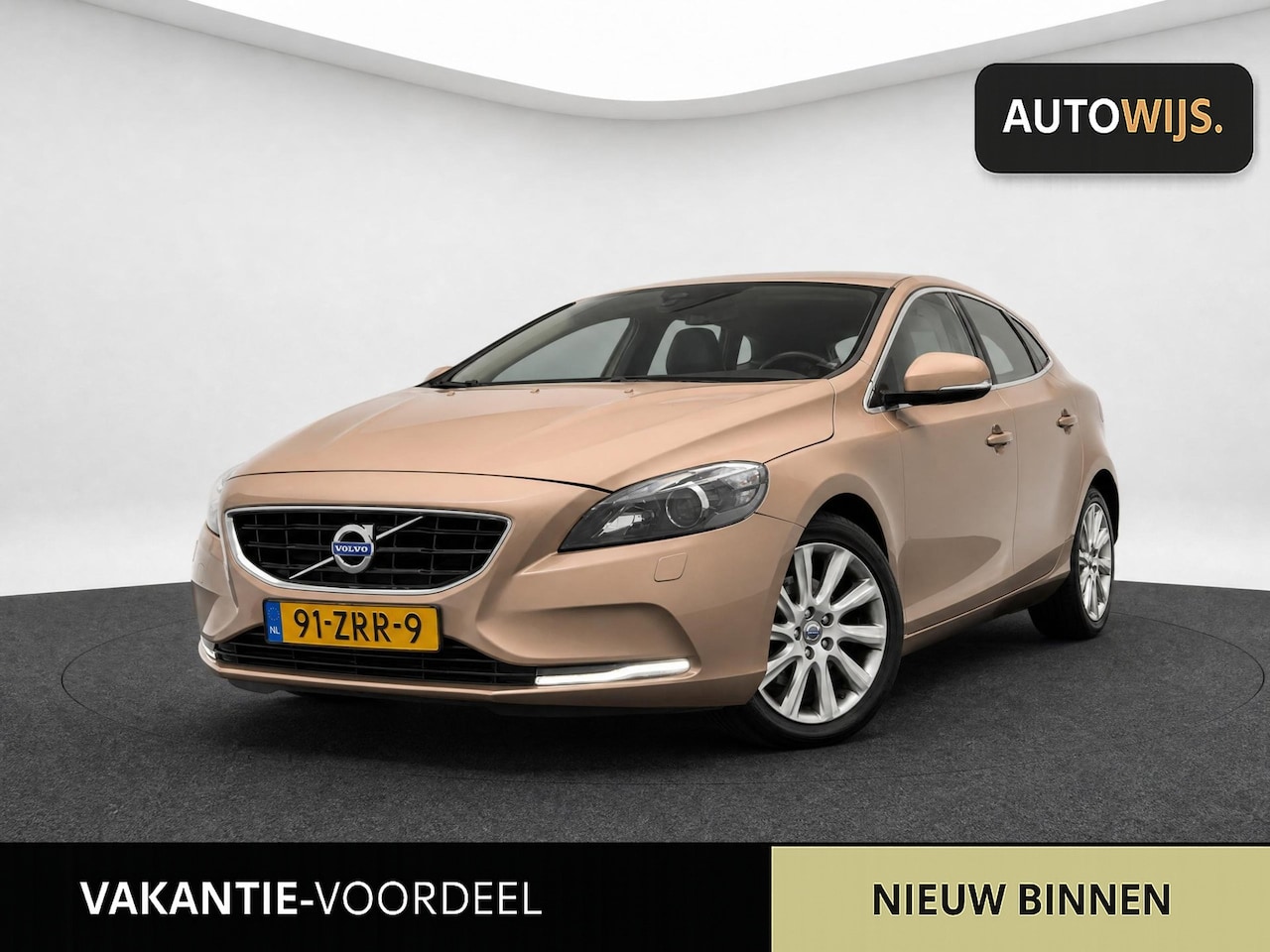 Volvo V40 - 1.6 T4 Summum|LEDER|AUT|CAMERA|NL AUT|CRUISE - AutoWereld.nl
