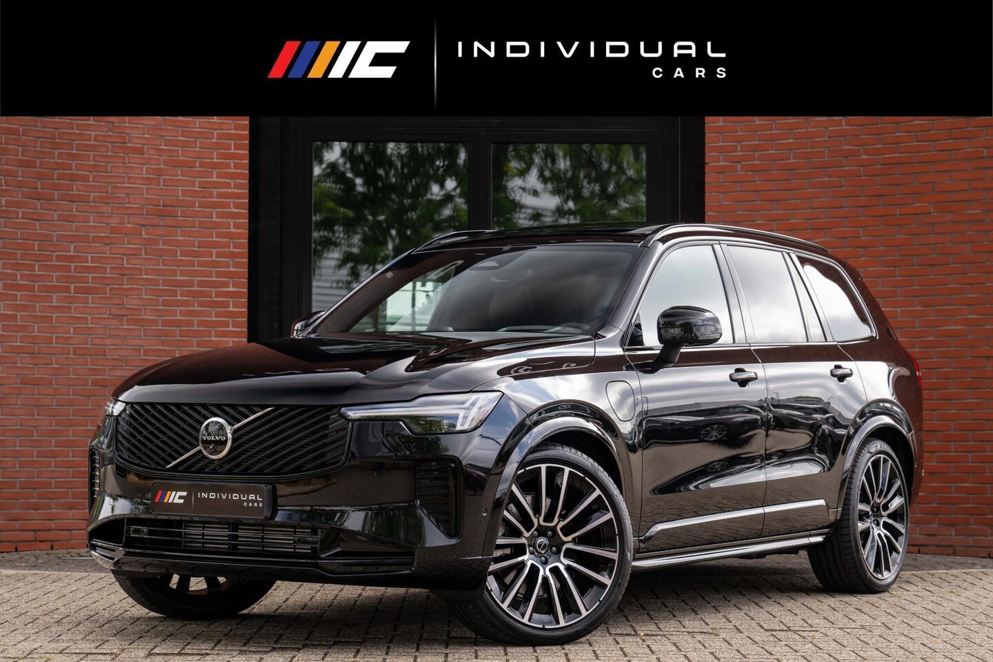 Volvo XC90 - 2.0 T8 Plug-in hybrid AWD Ultra Dark Alle Opties - AutoWereld.nl