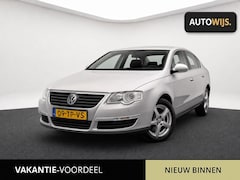 Volkswagen Passat - 1.6 FSI Comfortline|AUT|LM-VELG|TREKHAAK|NL AUTO