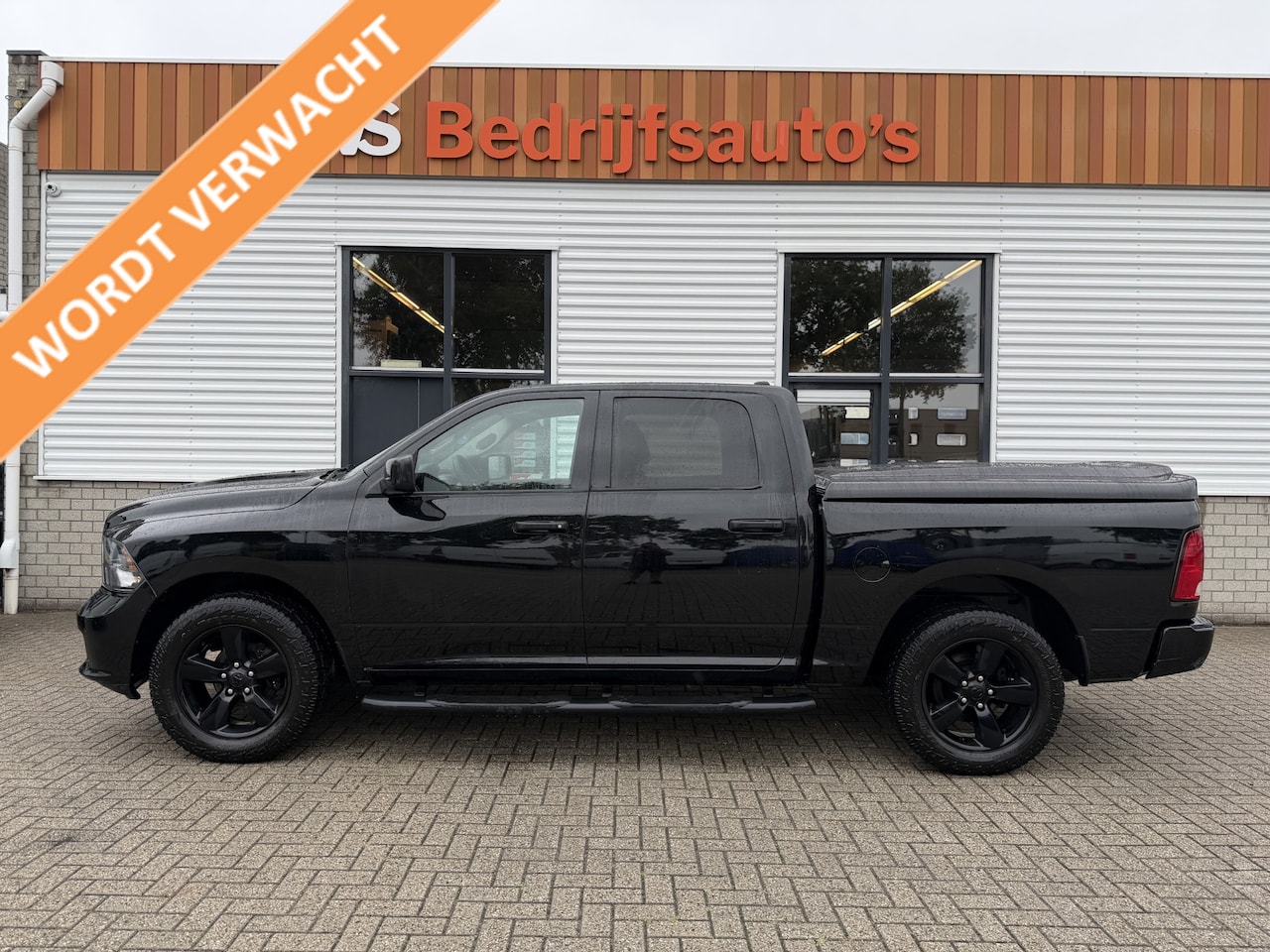 Dodge Ram 1500 - CLASSIC 4x4 / Prins LPG / luchtvering achter / trekhaak 3500 kg / 5 persoons / lease vanaf - AutoWereld.nl