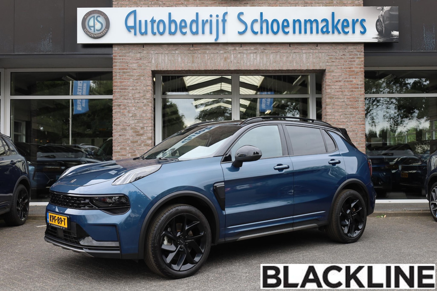 Lynk & Co 01 - 1.5 MY23! BLACKLINE! 6.6KWh ZWARTE-HEMEL ROLHOES MY23 360-CAMERA PANO/SCHUIF INFINITY DAB - AutoWereld.nl