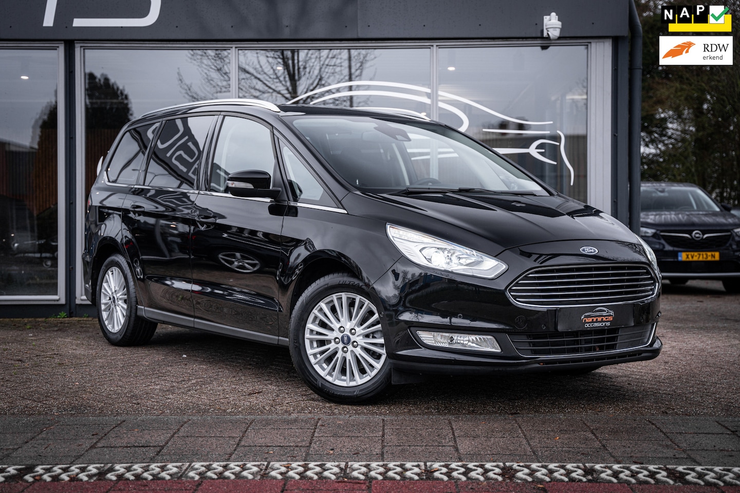 Ford Galaxy - 1.5 Titanium|7 Pers|Trekhaak|Navi|Climate|Stoelverwarming| - AutoWereld.nl