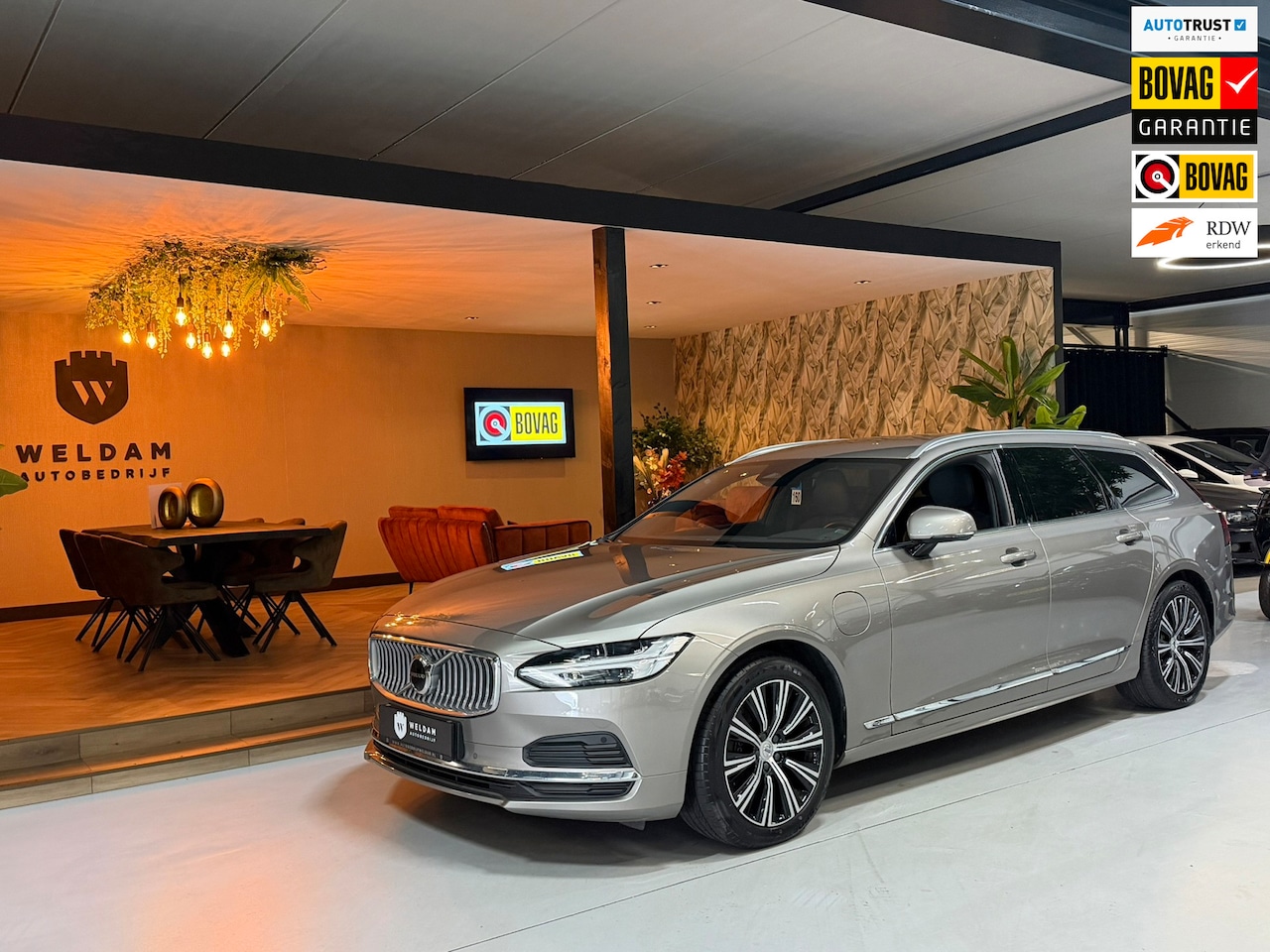 Volvo V90 - 2.0 T6 AWD Inscription SOH 92%|340PK|ACC|LaneAssist|Luxe|Camera|Elektr.Trekhaak|Garantie|R - AutoWereld.nl