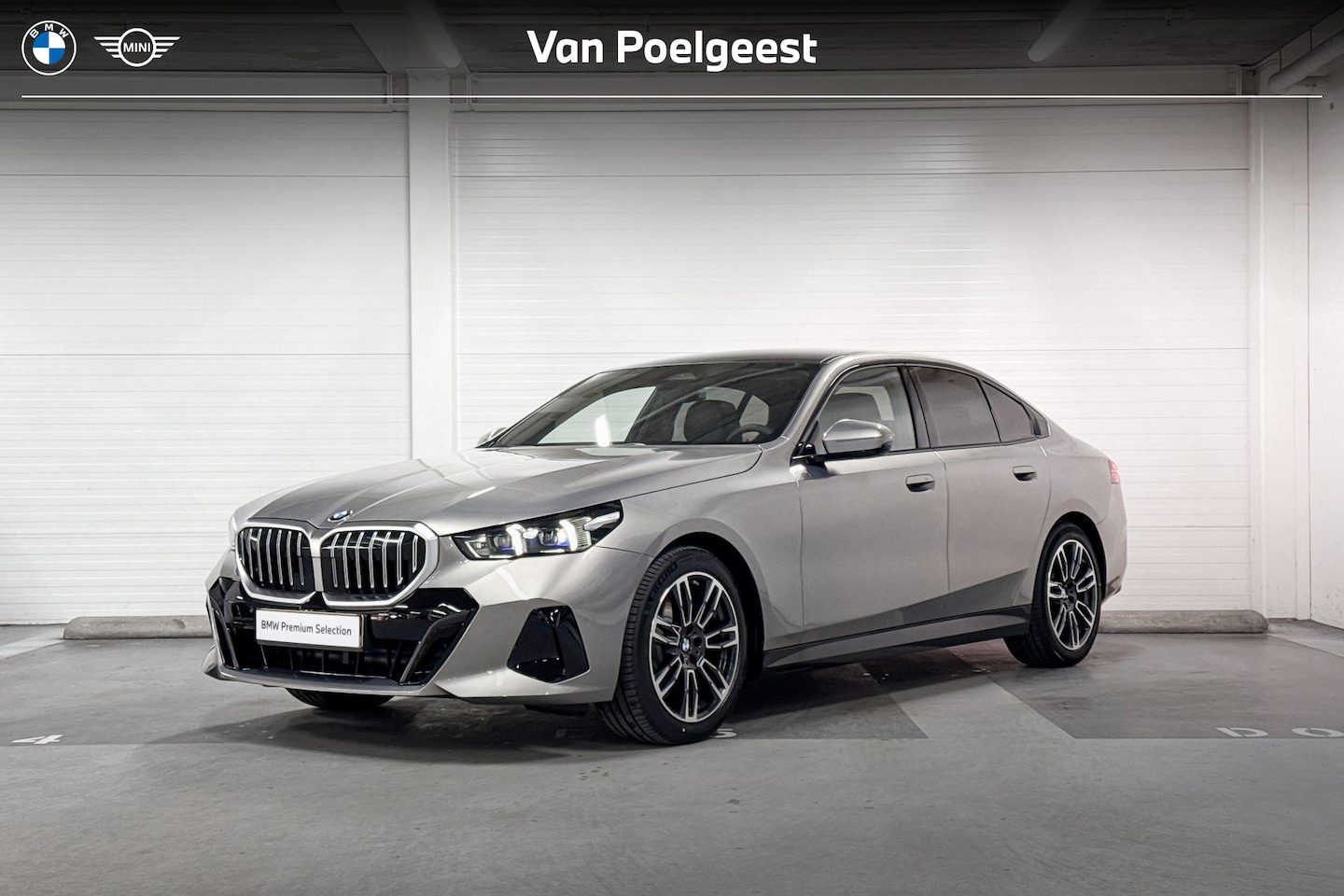 BMW 5-serie - Sedan 520i | M Sportpakket | Travel Pack | Comfort Pack - AutoWereld.nl