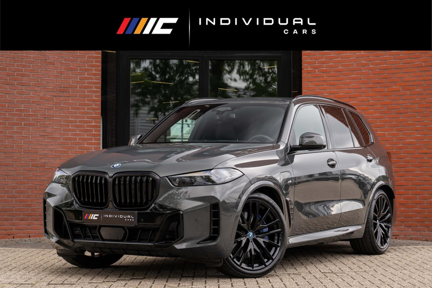 BMW X5 - xDrive50e M-Sport Pro Carbon H/K Merino 22'' - AutoWereld.nl