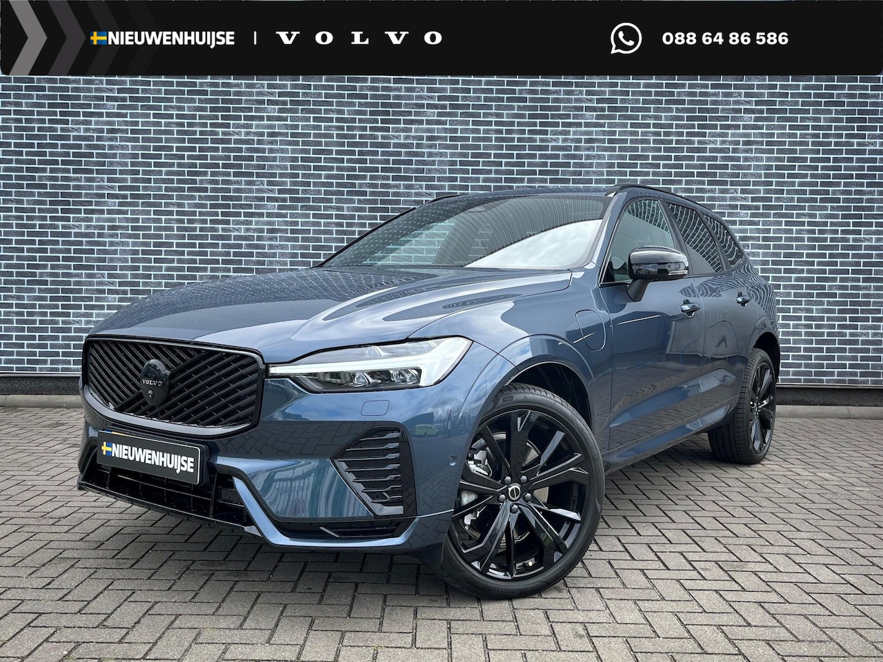 Volvo XC60 - 2.0 T8 Plug-in Hybrid AWD Ultra Black Edition | PHEV | Trekhaak | Luchtvering | Panoramada - AutoWereld.nl
