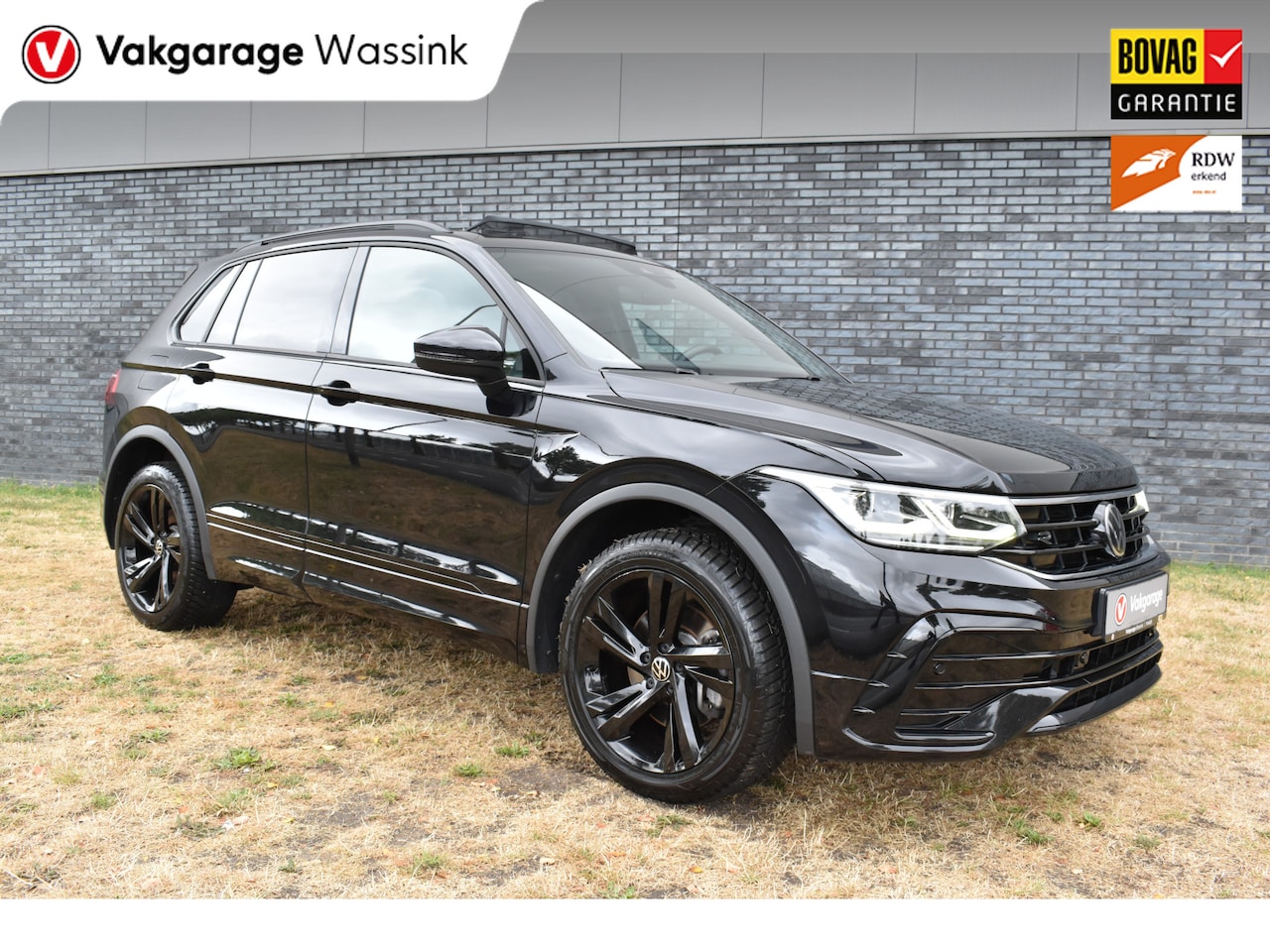 Volkswagen Tiguan - 1.4 TSI eHybrid R-Line Business+ Black edition Plugin-hybride 1e eigenaar Pano 245pk - AutoWereld.nl