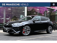 BMW 1-serie - 120 M Sport Automaat / Sportstoelen / Adaptieve LED / Achteruitrijcamera / Comfort Access