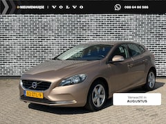 Volvo V40 - 1.6 T3 Kinetic | Trekhaak | RTI Navigatie | High Performance Audio | Bluetooth | Achteruit