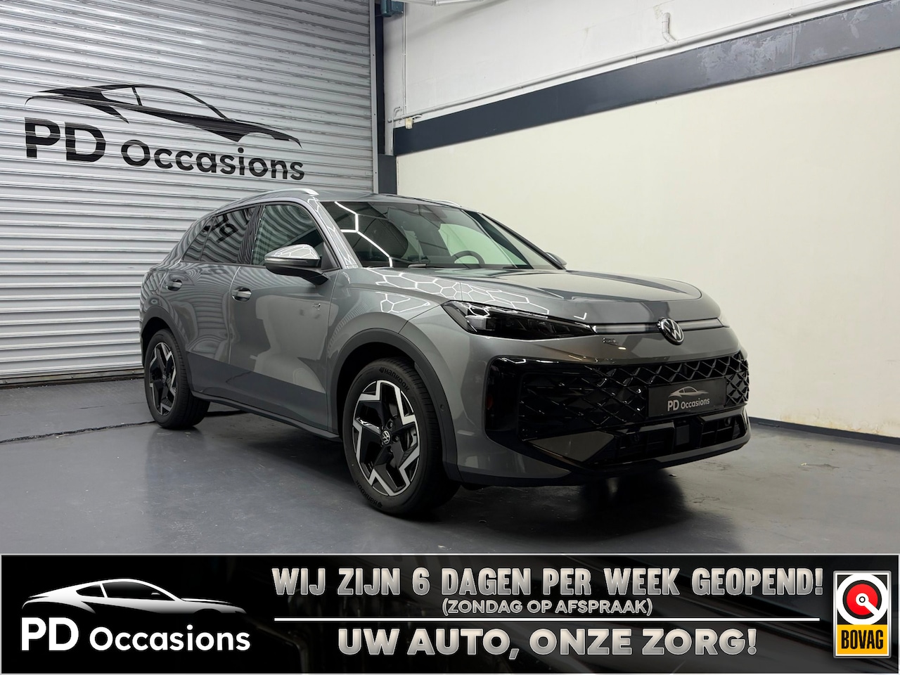 Volkswagen T-Roc - 1.5 eTsi R-Line Edition - Nieuwe model - Elek. Achterklep - Camera - IQ Lights - ACC - - AutoWereld.nl