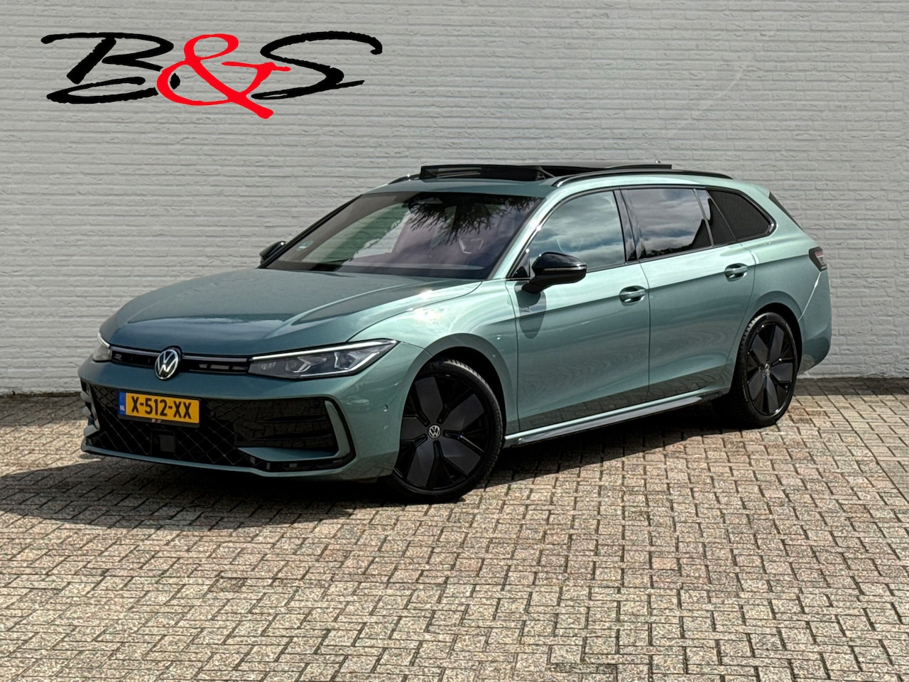Volkswagen Passat Variant - 1.5 eTSI R-Line Panorama Massage stoelen Sfeer verlichting All season banden Bomvolle uitv - AutoWereld.nl