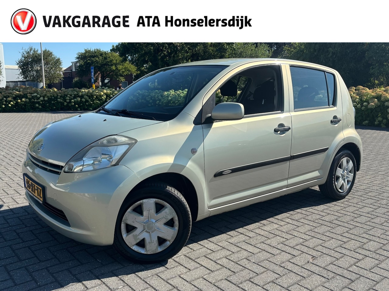 Daihatsu Sirion 2 - 1.3-16V Comfort Automaat - AutoWereld.nl