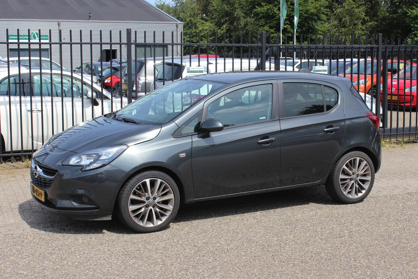 Opel Corsa - 1.4 1.4 5 drs, Lees A.U.B. tekst! - AutoWereld.nl