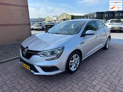 Renault Mégane - 1.5 Blue dCi Limited, Euro 6, Apple Carplay, PDC,