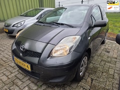 Toyota Yaris - 1.0 VVTi Acces. Inruilkoopje Slechts 799,