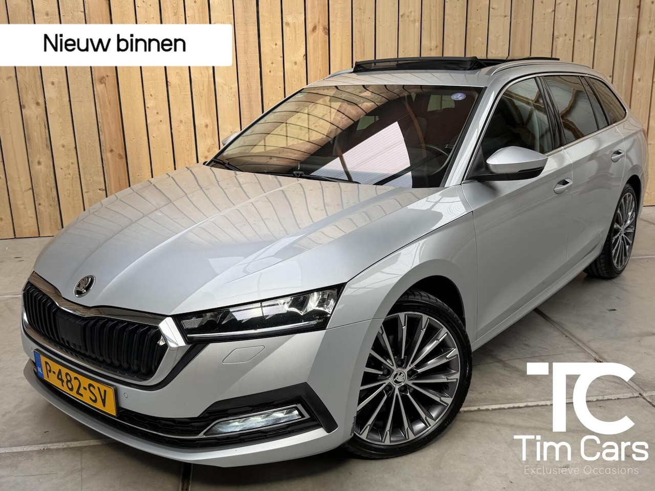Skoda Octavia Combi - 1.0 e-TSI Business Edition Plus Automaat | Panoramadak | Leer/alcantara bekleding | Stoel- - AutoWereld.nl