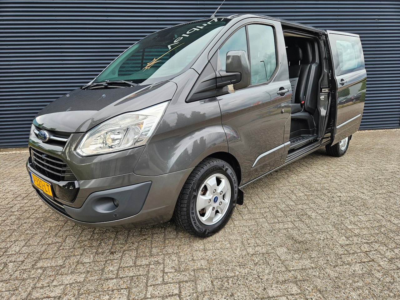 Ford Transit Custom - 2.0 TDCI | AUT. | DC | L2H1 | Limited! - AutoWereld.nl