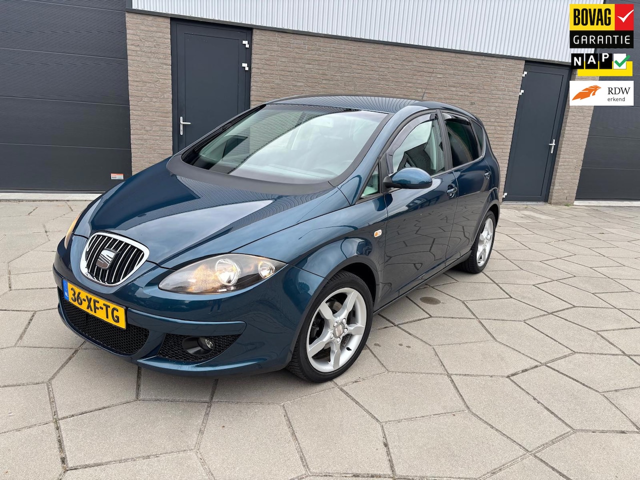 SEAT Altea - 1.6 Lifestyle| Zeer Royale 5 Deurs met Airco, Trekhaak, Cruise-Control en All-Season bande - AutoWereld.nl
