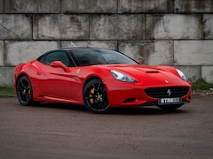 Ferrari California - 4.3 V8 466PK (2010) | 18.474 km | NL Auto | 1e Eigenaar | Carbon Ceramic | Hardtop | CarPl