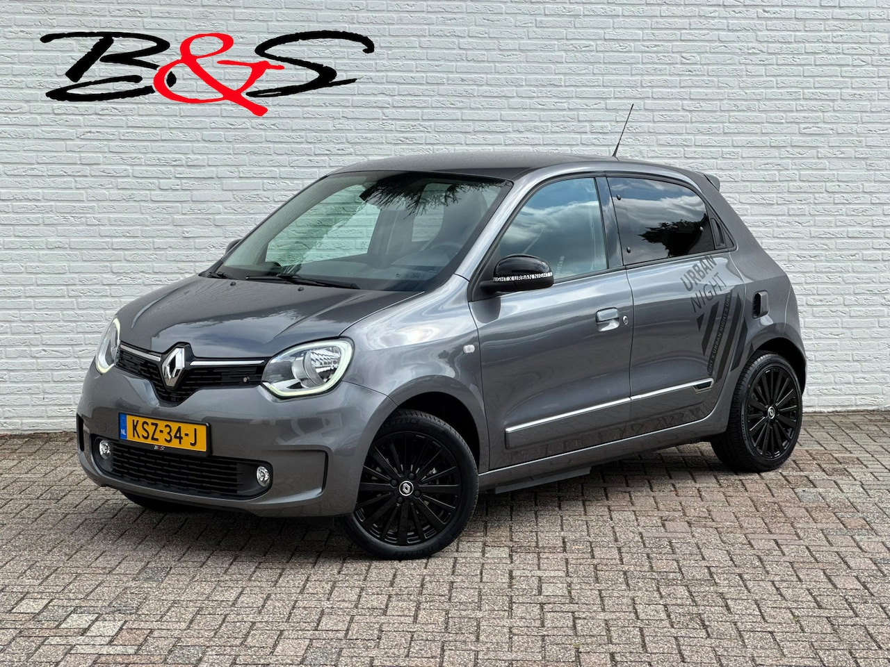 Renault Twingo Z.E. - R80 Intens Urban Night SOH 92% Camera Carplay Cruise Navigatie Clima - AutoWereld.nl