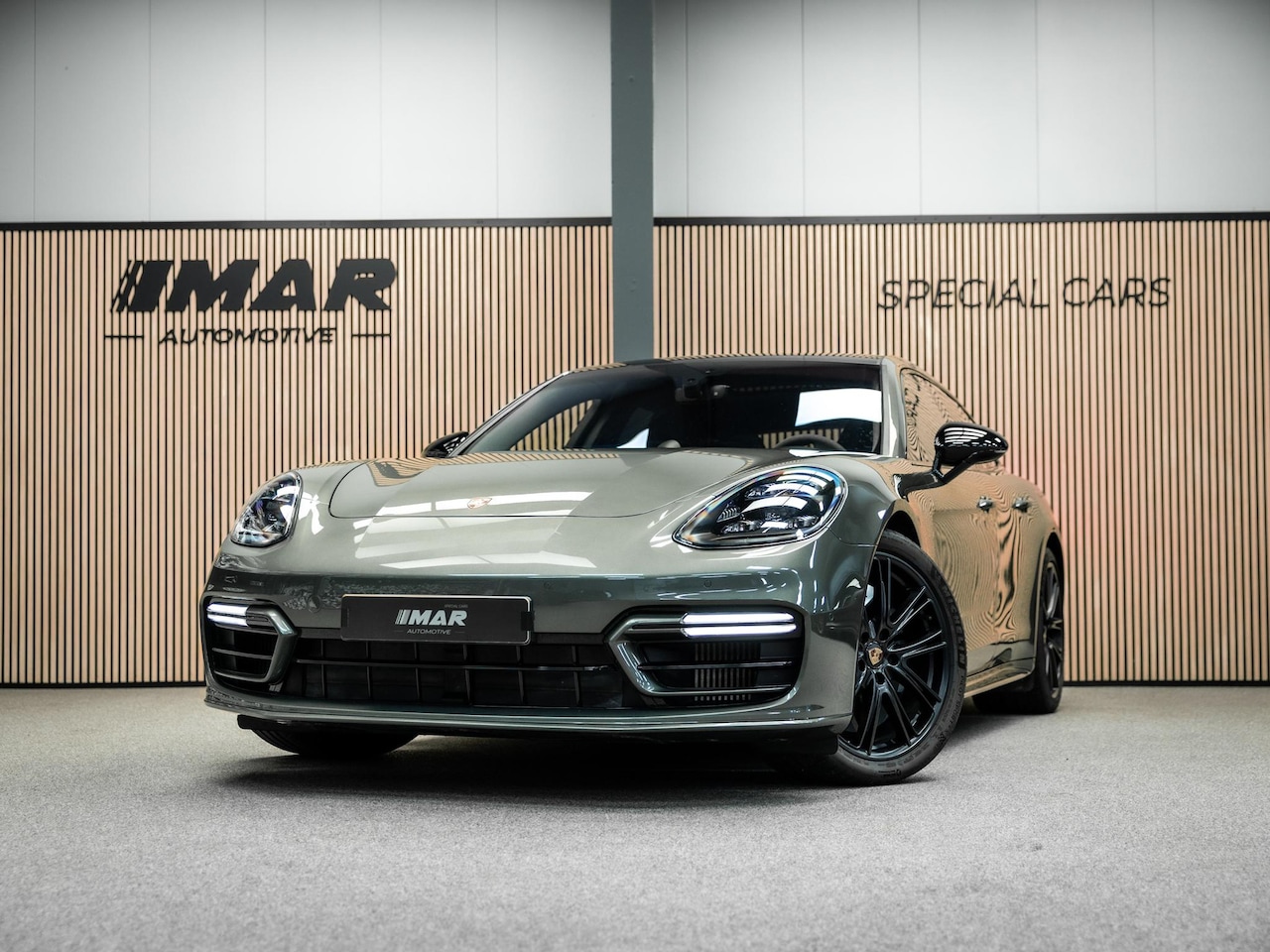 Porsche Panamera Sport Turismo - 2.9 4 E-Hybrid Aventurijn groen / Keramische remschijven / BOSE / 18-way stoelen / Soft-cl - AutoWereld.nl