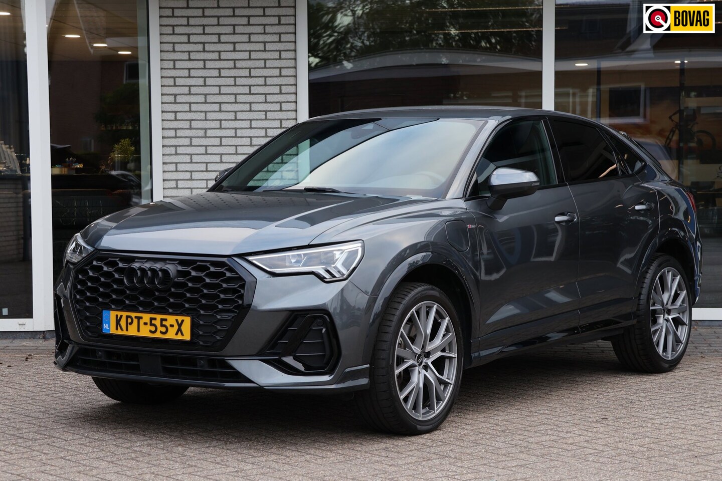 Audi Q3 Sportback - 45 TFSI Hybrid SOH 100%S-Line App-connect Navigatie - AutoWereld.nl
