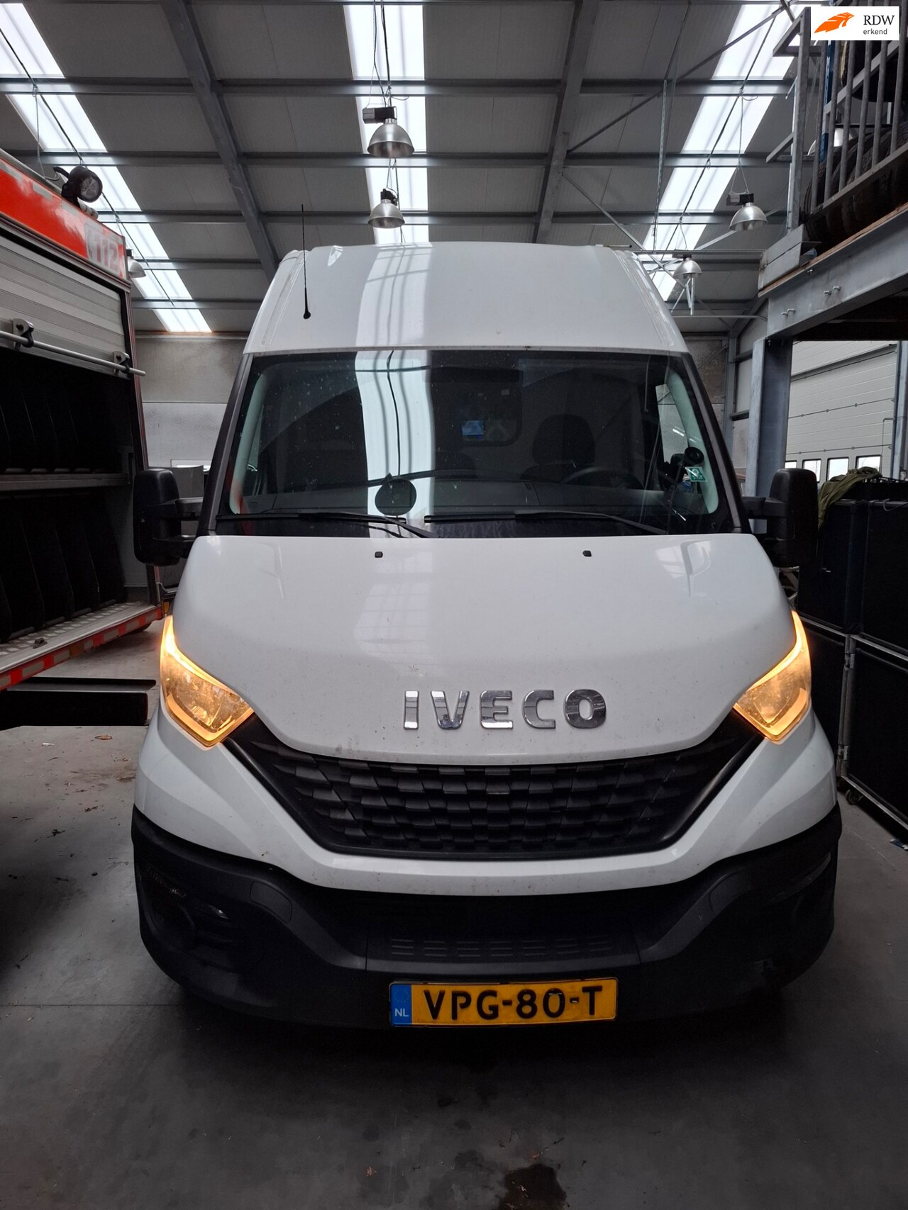Iveco Daily - 35S16V 2.3 352 H2 35S16V 2.3 352 H2 - AutoWereld.nl