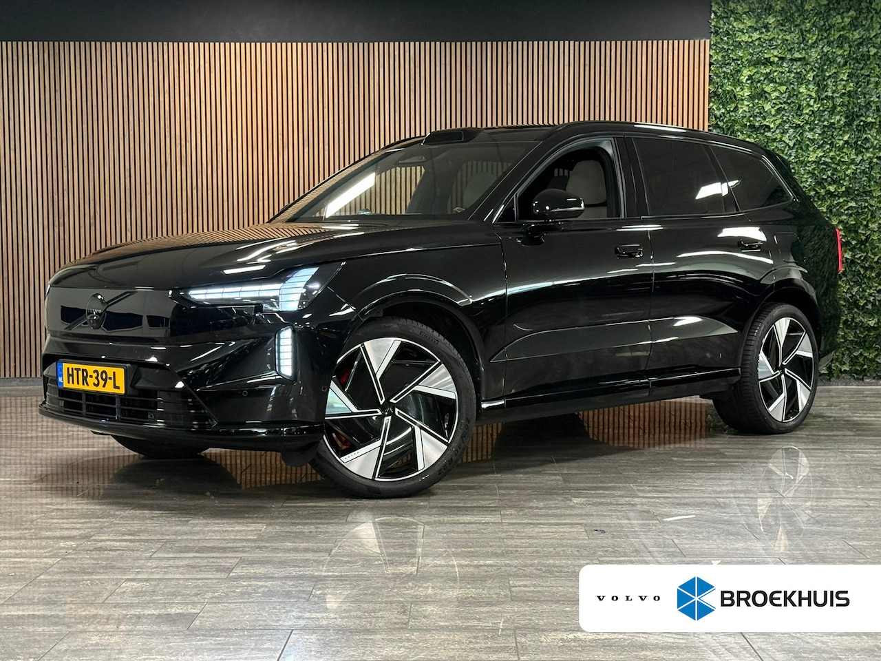 Volvo EX90 - Twin Motor Performance Ultra 7p. 111 kWh | Full Option! | Bowers & Wilkins | Luchtvering | - AutoWereld.nl