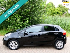 Kia Rio - 1.2 CVVT 86pk 2e eig. 5-deurs Airco Navi Historie Zuinig A-Label