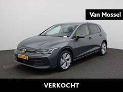Volkswagen Golf - 1.5 eHybrid Life Edition SoH 100%| 17 inch velgen | Automaat | Stoel/stuur verwarming | Ac