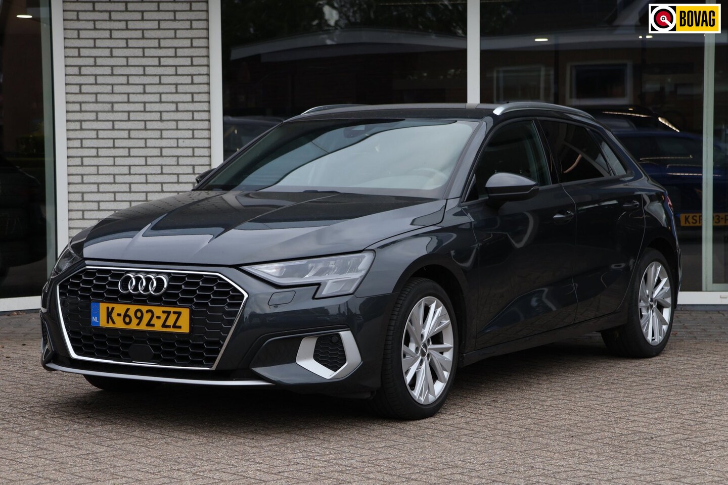 Audi A3 Sportback - 35 TFSI S edition 150PK Nieuw model App-connect Trekhaak Navigatie PDC - AutoWereld.nl