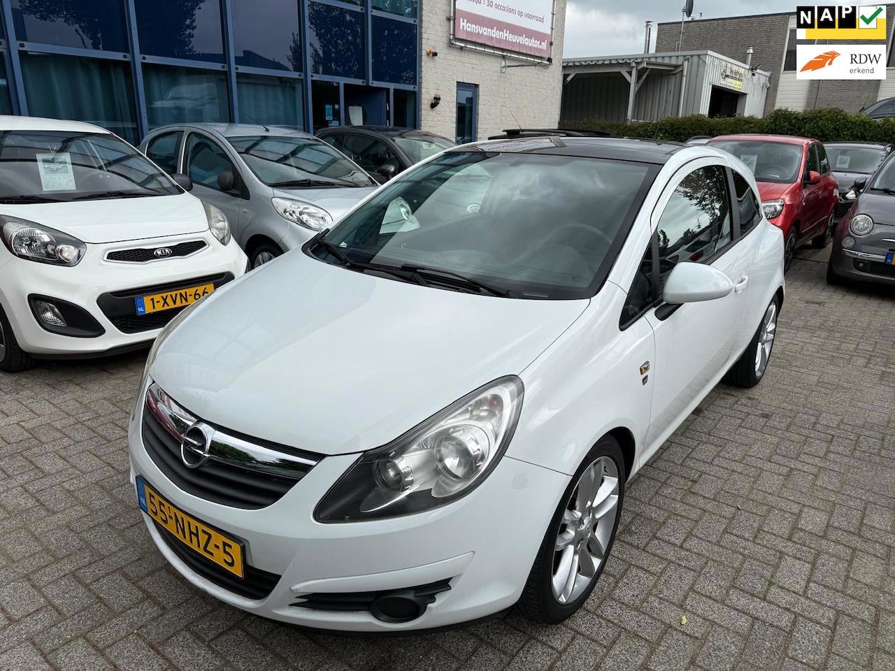 Opel Corsa - 1.2-16V Cosmo AUTOMAAT, Airco, APK 10/27 - AutoWereld.nl