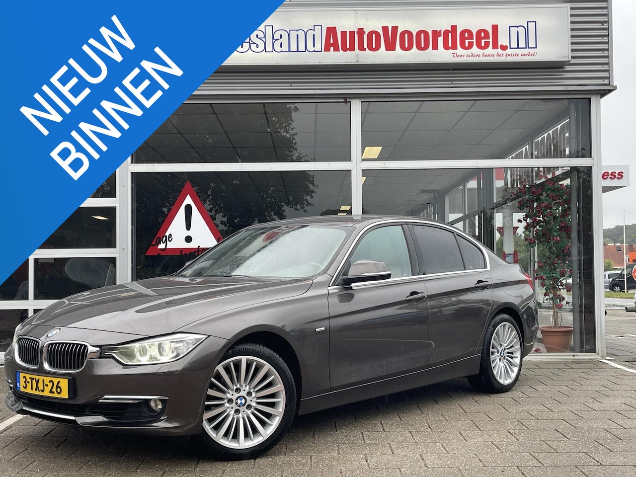 BMW 3-serie - 320i High Executive 320i High Executive - AutoWereld.nl