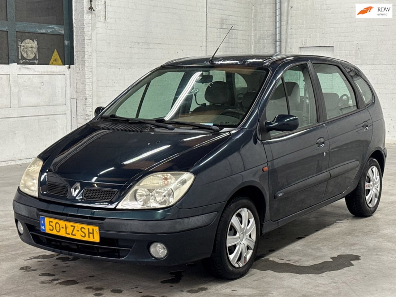 Renault Scénic - 1.6-16V | Airco | Trekhaak - AutoWereld.nl