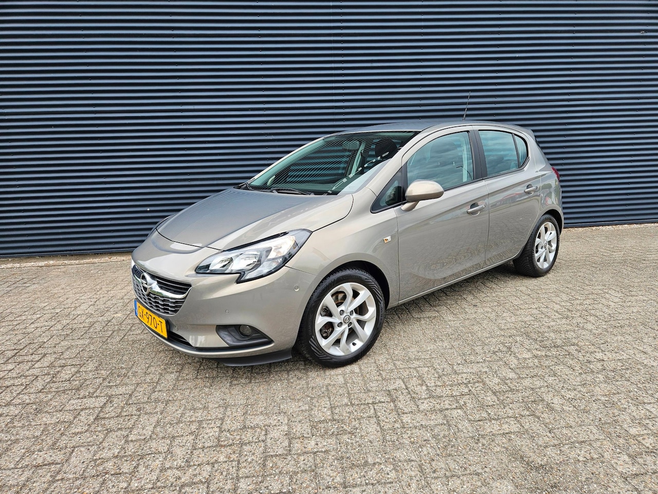 Opel Corsa - - 1.0 Turbo Edition | PDC | CAM | NAV | NAP! - AutoWereld.nl
