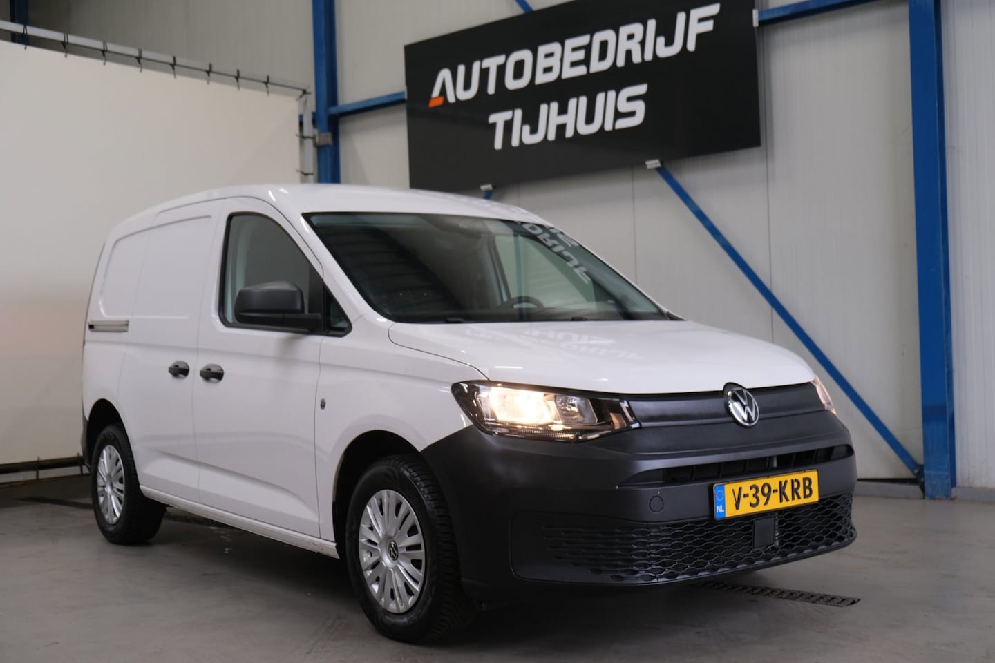 Volkswagen Caddy Cargo - 2.0 TDI Comfort - Airco, Cruise, Virtueel display, Carplay, Trekhaak. - AutoWereld.nl
