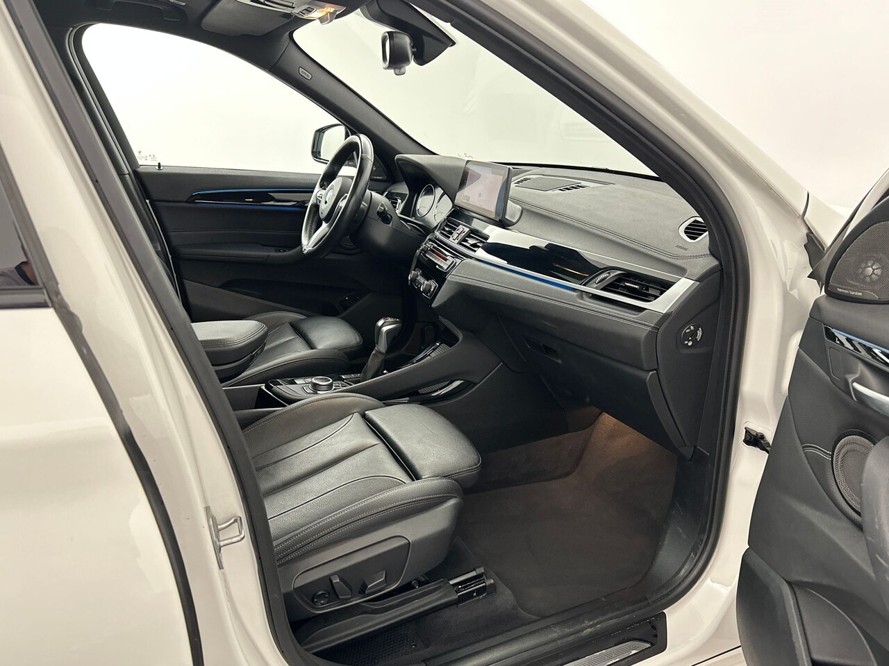 BMW X1 - xDrive25e High Executive Edition | M Sport | Head Up | Panorama | Trekhaak