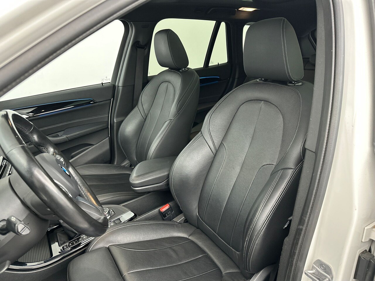 BMW X1 - xDrive25e High Executive Edition | M Sport | Head Up | Panorama | Trekhaak