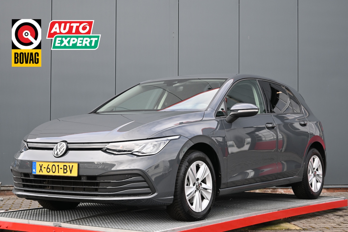 Volkswagen Golf - 1.0 TSI Life Business 1.0 TSI Life Business - AutoWereld.nl