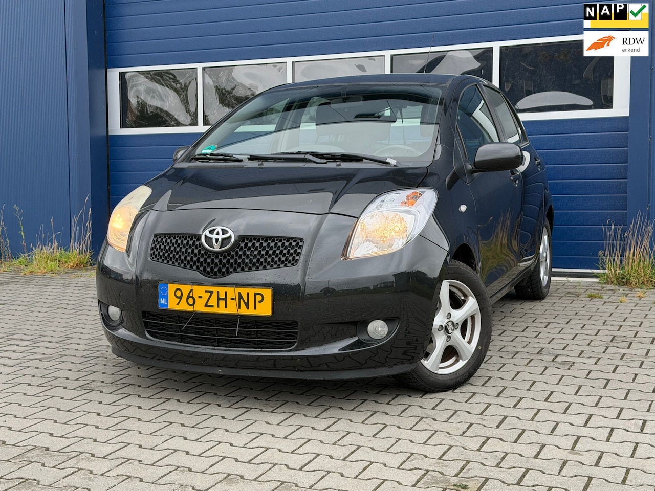 Toyota Yaris - 1.3 VVTi Sol | " 190.000 " KM + Airco Nu € 3.450.- !!! - AutoWereld.nl