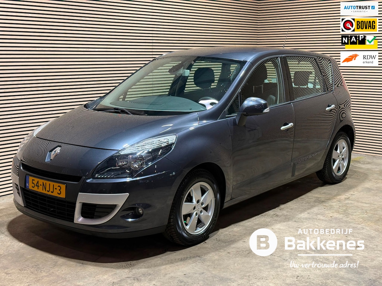 Renault Scénic - 2.0 Dynamique | Automaat | NAP | Trekhaak - AutoWereld.nl